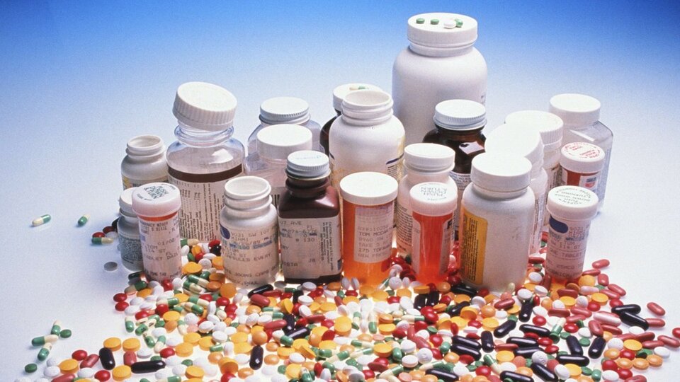 "Reçetesiz antibiyotik kullanımı faydadan çok zarar getiriyor"