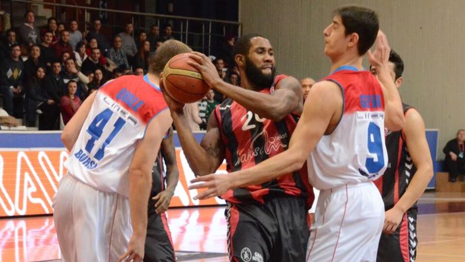 Tofaş: 77 - Uşak Sportif: 80