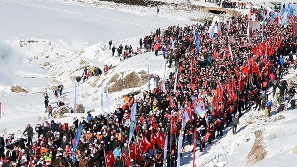 Türkiye Sarıkamış şehitlerini andı