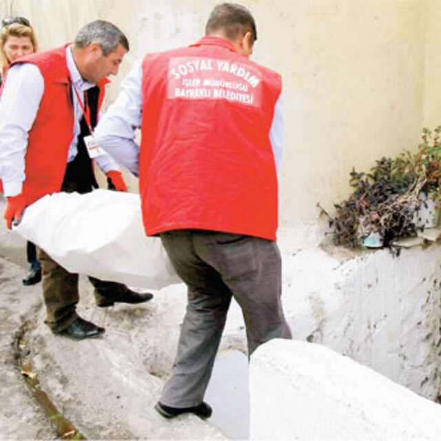 "İktidar yoksul edebiyatı yapmıyor, onlara dokunuyor"