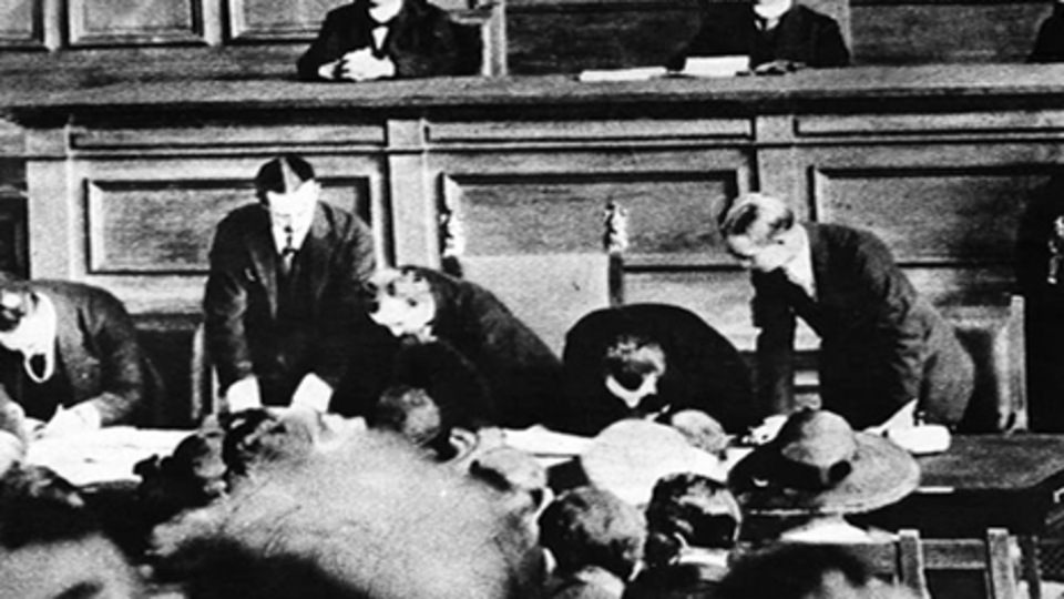 Lozan'ın gizli maddeleri mi var?