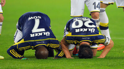 Eski dostlar Umre'de buluşacak