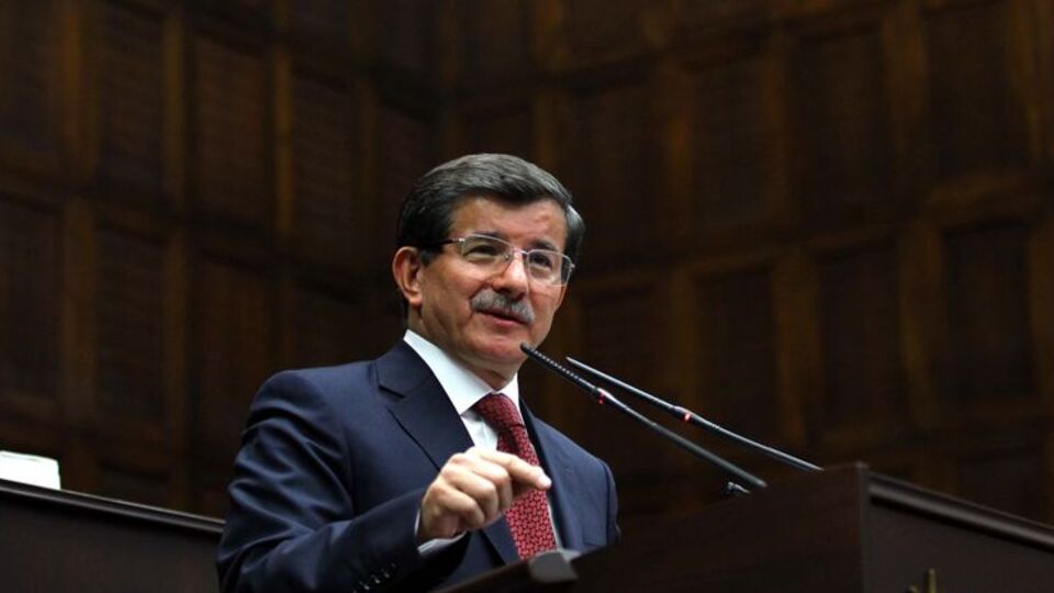 Başbakan Davutoğlu'ndan 4 eski bakan kararına ilk yorum