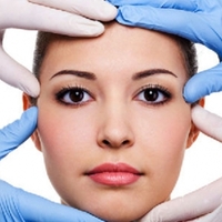 "Estetik ameliyat için doktorunuzu iyi seçin"