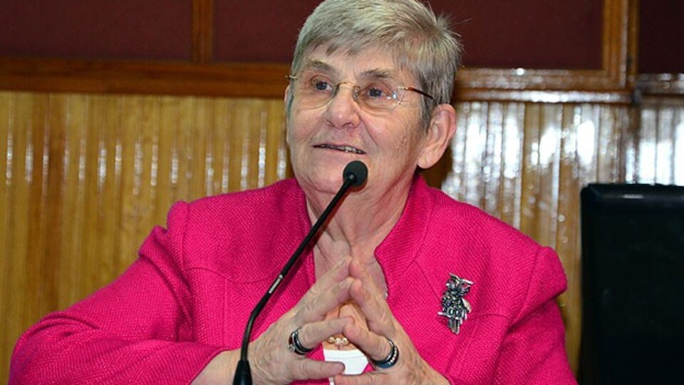 Canan Karatay'dan Meclis'te tatlıyı kaldırın önerisi