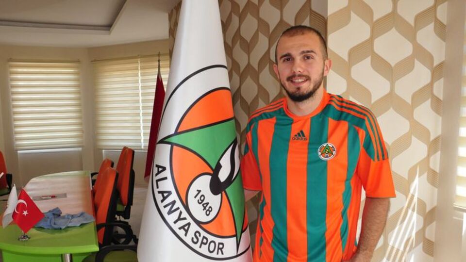Alanyaspor'da 3 yolcu