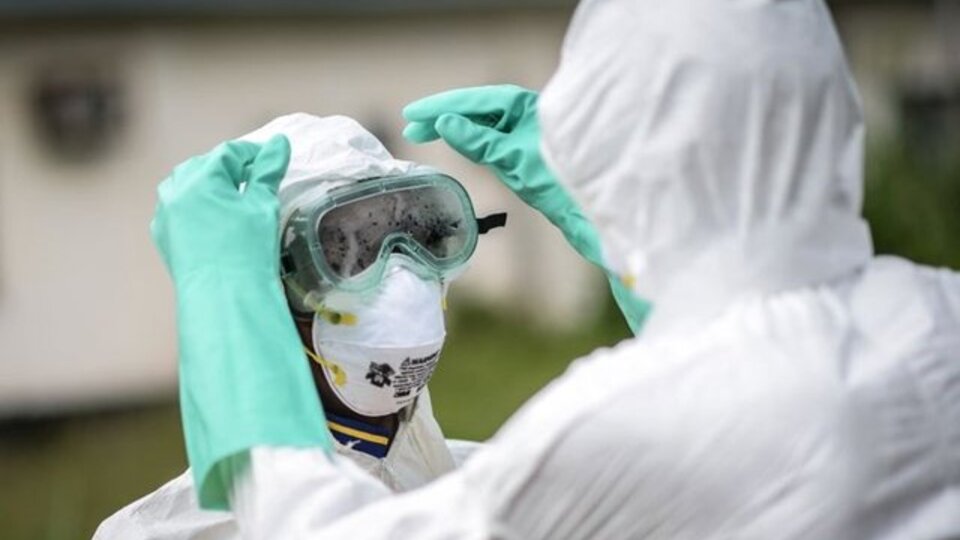 Ebola'ya karşı koruyucu malzeme desteği