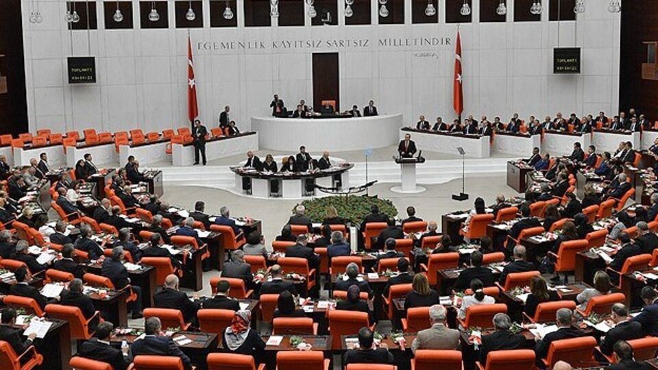Meclis yoğun gündemle toplanacak