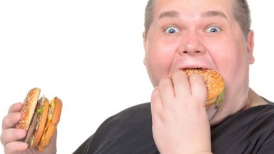 "Oburluğun tek çaresi yemek yemek"