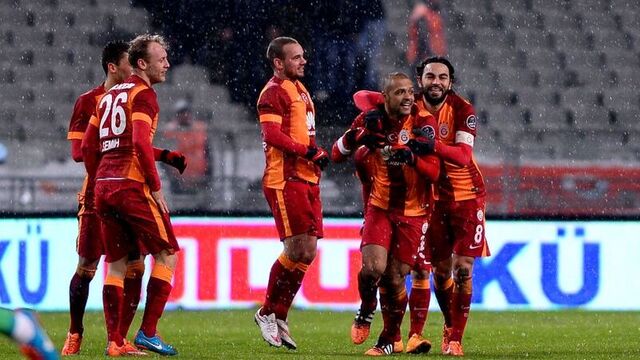 Galatasaray yarın toplanıyor