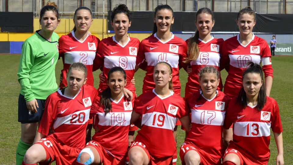 Kadın Milli Futbol Takımı İstanbul'da kamp yapacak