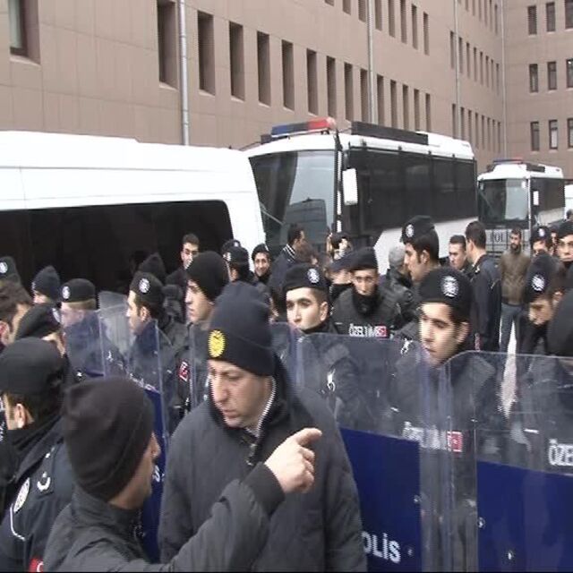385 polisli duruşma!