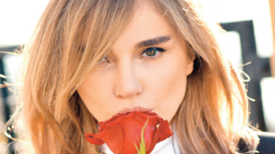 'Emrin Olur' Gülşen