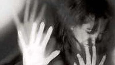 14 yaşındaki kızı zorla dudağından öpmeye hapis istemi