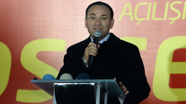 "Milletimizi birbirine düşürmek isteyenlere fırsat vermeyelim"