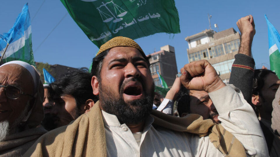 Pakistan'da Charlie Hebdo gerginliği