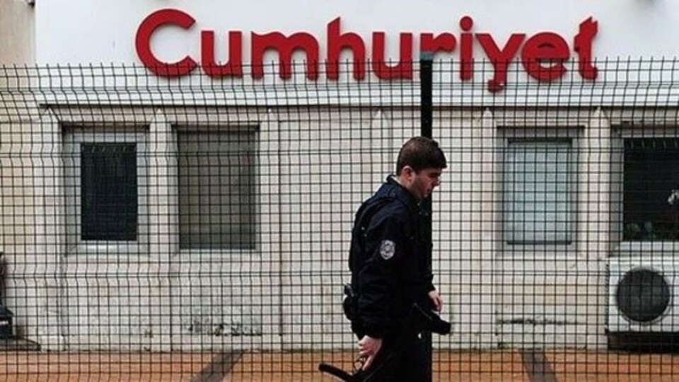 Cumhuriyet gazetesi yazarları ifadeye çağrıldı