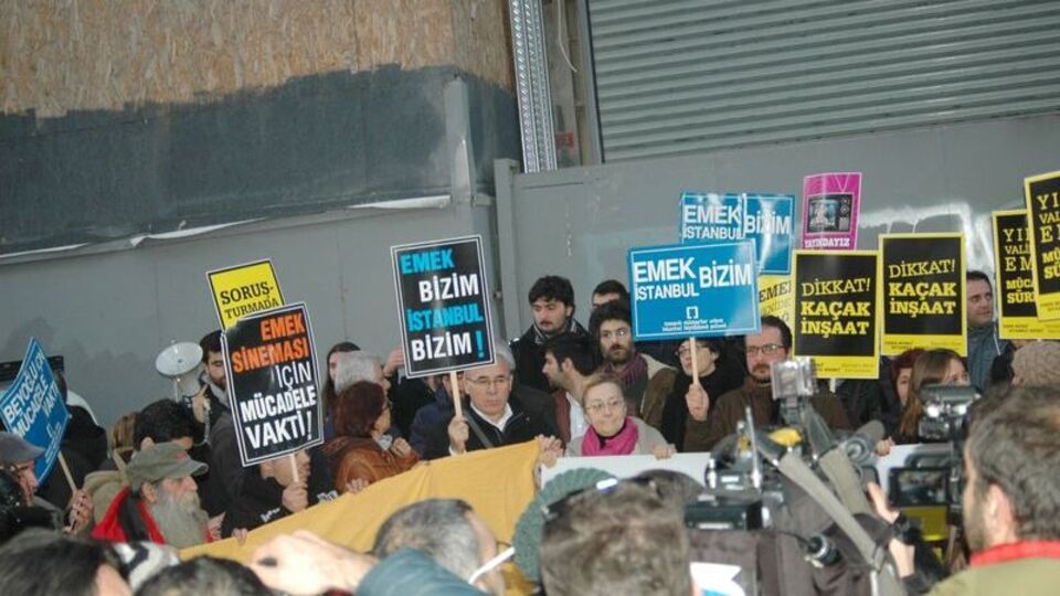 Emek Sineması protestosunda gerginlik!