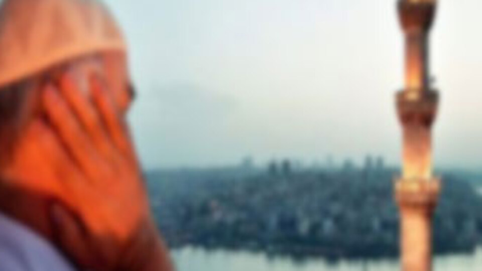 Aşkına karşılık alamayınca 'sela'sını okuttu!