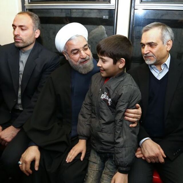 İran Metrosu'nda sürpriz yolcu!
