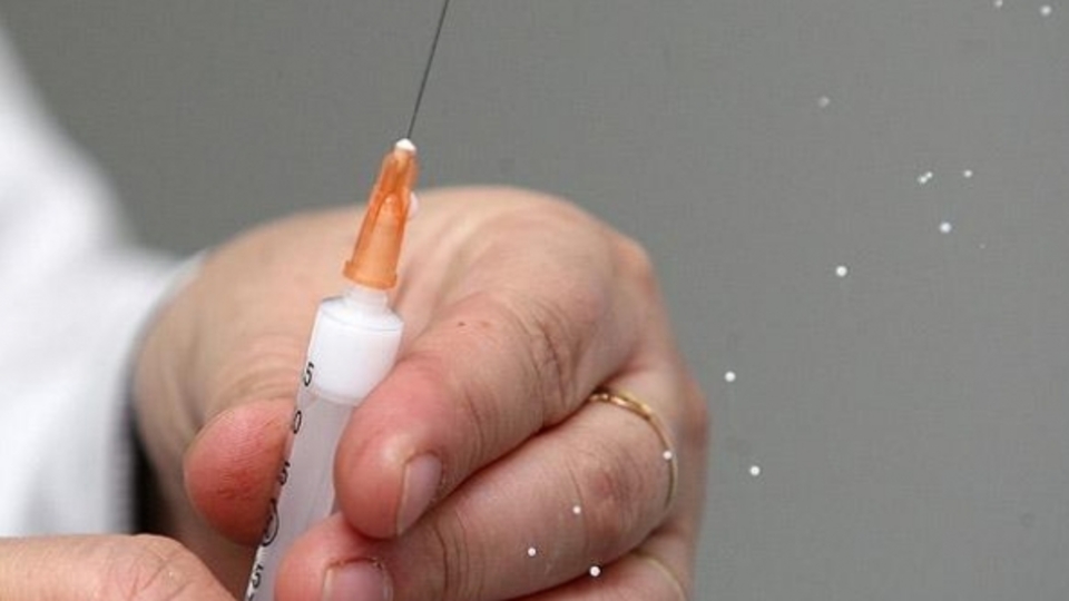 Ebola aşısı denemeleri şubatta başlayacak