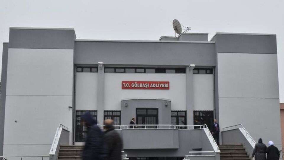 "Fuat Avni" hesaplarına engelleme kararı!