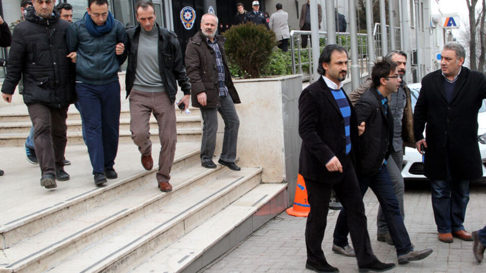 Polis kılığına girip, işadamlarını gasp ettiler