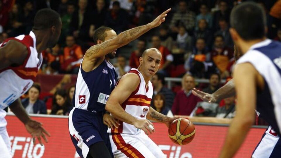 Galatasaray'a iki kötü haber