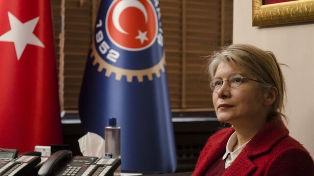 Emine Ülker Tarhan taburcu oldu