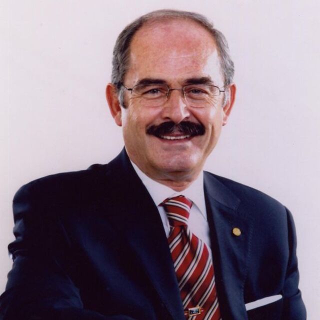 Yılmaz Büyükerşen ameliyat oldu