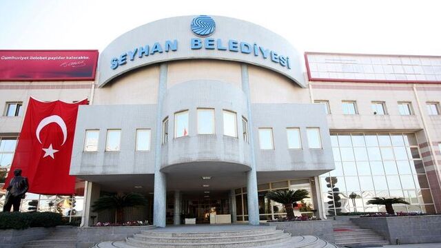 Belediyesi binasına silahlı saldırı