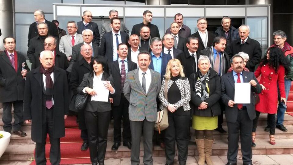 Genel merkeze 'Ön seçim yapın' dilekçesi