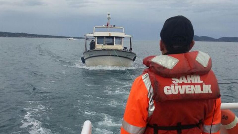 Trolle avlanan balıkçılara darbe