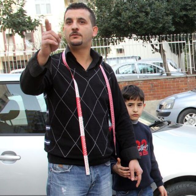 Yaşlı adamı böyle kurtardı!