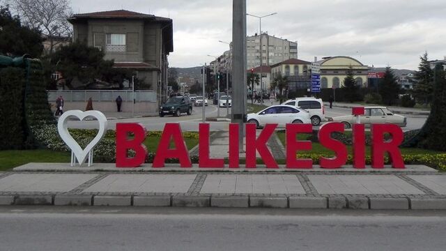 Balıkesirliler 'I' harfine tepki gösterdi, harf kaldırıldı