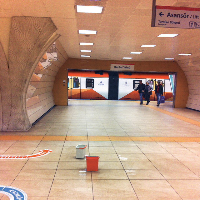 Metro sızdırıyor