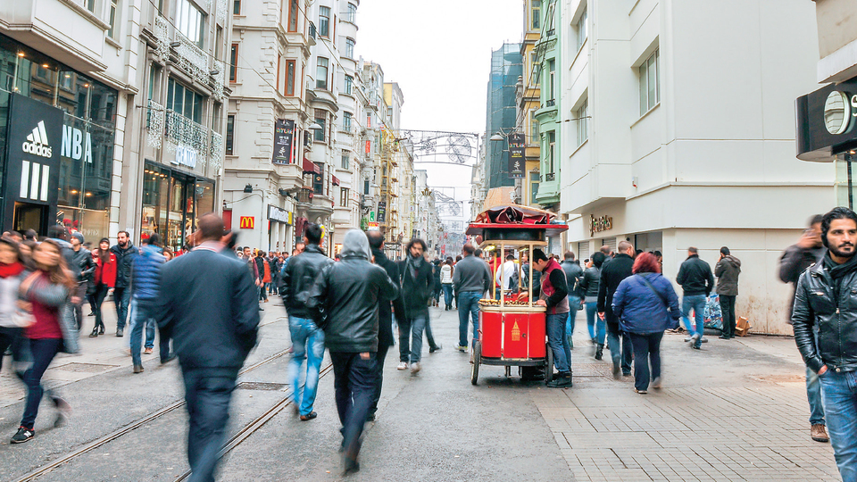Beyoğlu, devlerin vitrini oldu