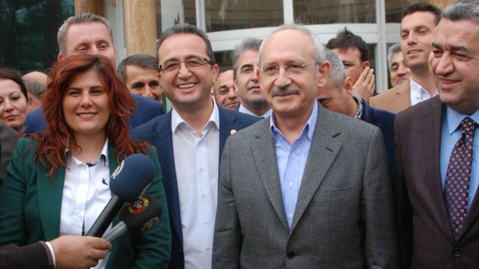 Kılıçdaroğlu akademisyenlerle bir araya geldi