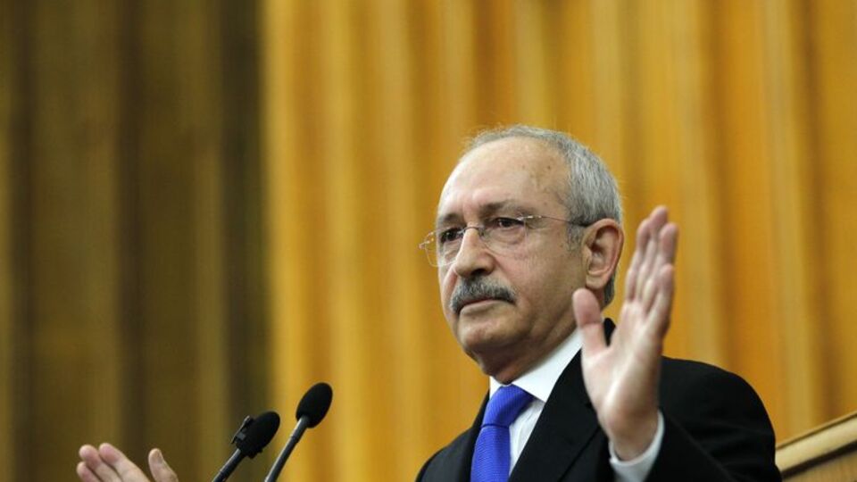 Cumhurbaşkanı ve Başbakan'a ağır eleştiriler