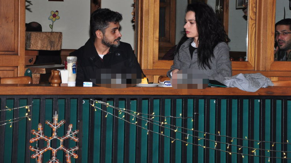 Suskunluğu flaşlar bozdu