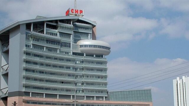 CHP'de gece yarısı operasyonu