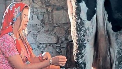 Ivana Sert süt sağdı