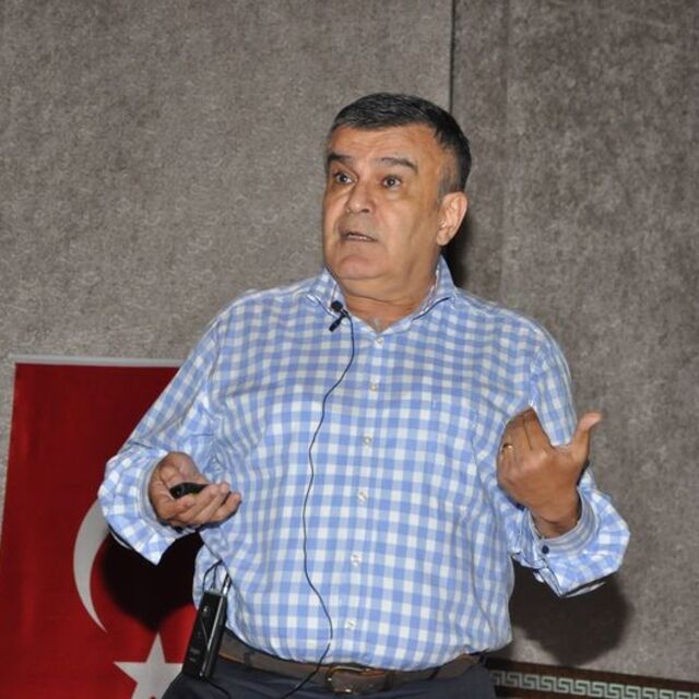 Ünlü psikiyatra 'Hasta sırrını ifşa ettin' cezası