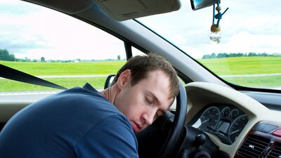 Uykusuzluk sürücülerde alkol etkisi yaratıyor