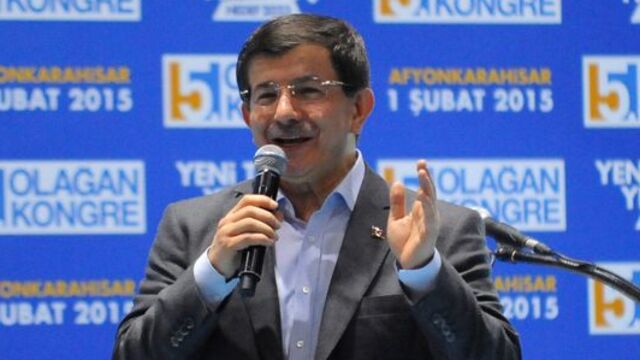 Davutoğlu Ak Parti İstanbul İl kongresinde konuştu