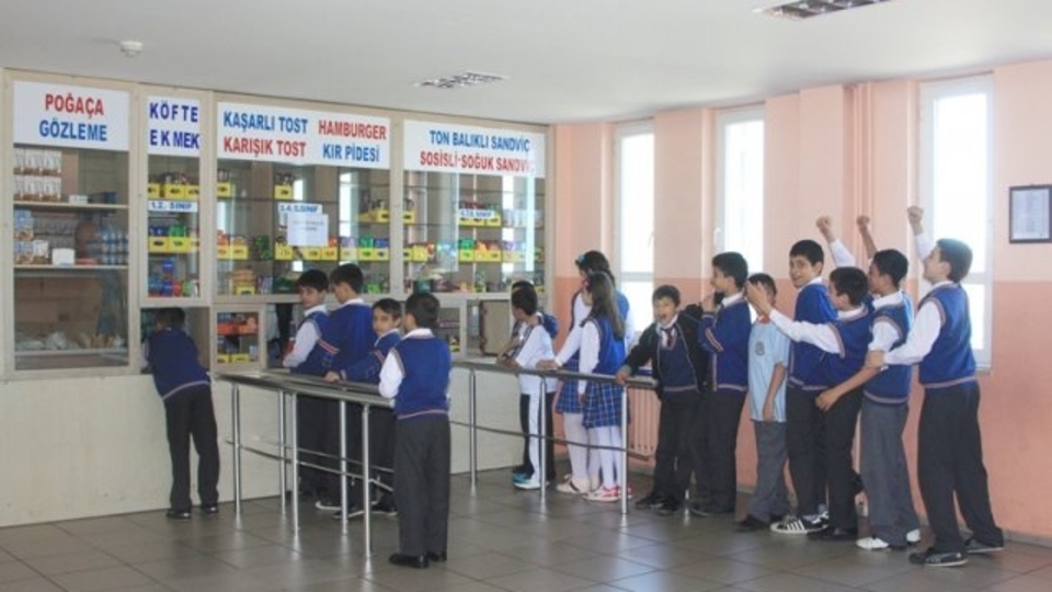 "Okul kantinleri sağlıklı beslenmeye yönlendirmeli"