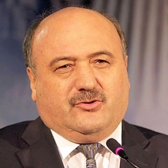 Karaman makas değiştiriyor!