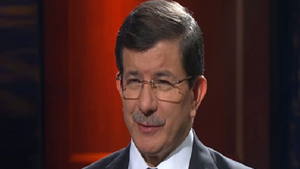 Başbakan Davutoğlu'ndan canlı yayında flaş açıklamalar