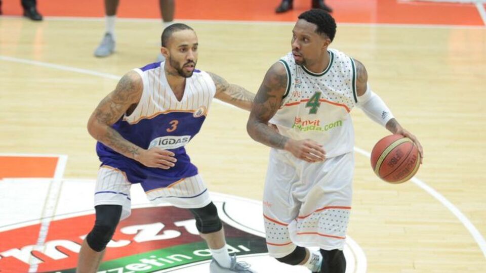 Banvit ezdi geçti