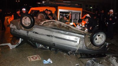 Kastamonu'da iki otomobil çarpıştı: 2 ölü, 3 yaralı